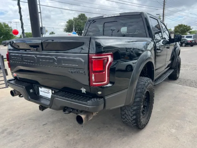 Ford F-150 photo 6