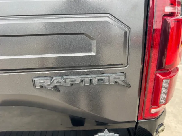 Ford F-150 photo 16