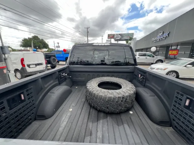 Ford F-150 photo 17