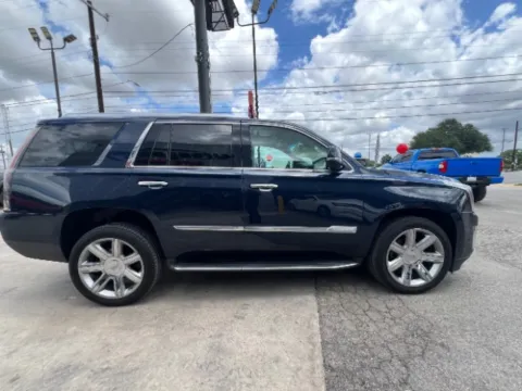 More photos of 2018 Cadillac Escalade Luxury at Eurospeed International Corp, TX