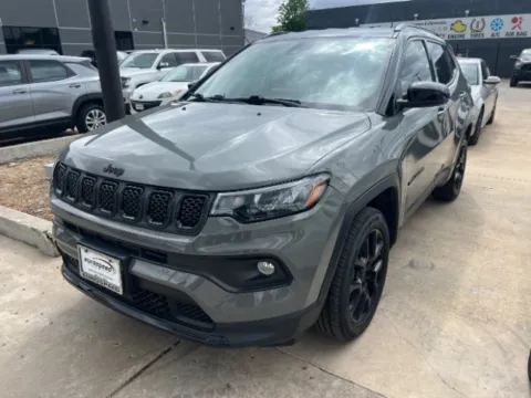 Gray 2023 Jeep Compass Altitude 4x4 for sale in San Antonio, TX