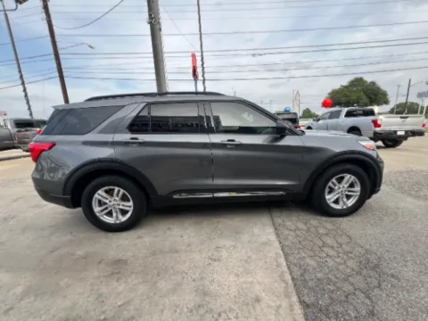 More photos of 2023 Ford Explorer XLT at Eurospeed International Corp, TX