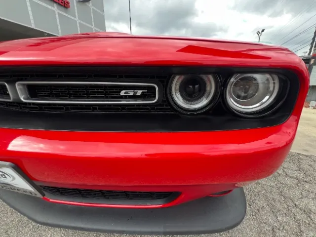 Dodge Challenger photo 37