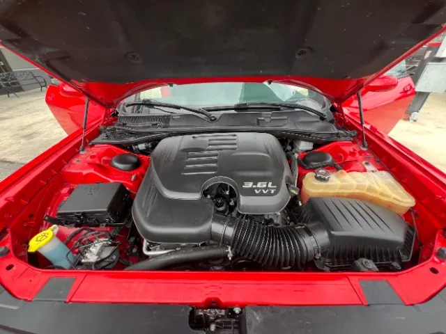Dodge Challenger photo 35