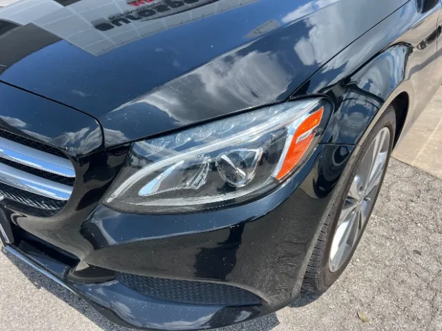 Mercedes-Benz C300 photo 13