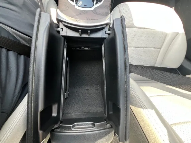 Mercedes-Benz C300 photo 47