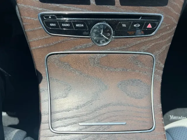 Mercedes-Benz C300 photo 43