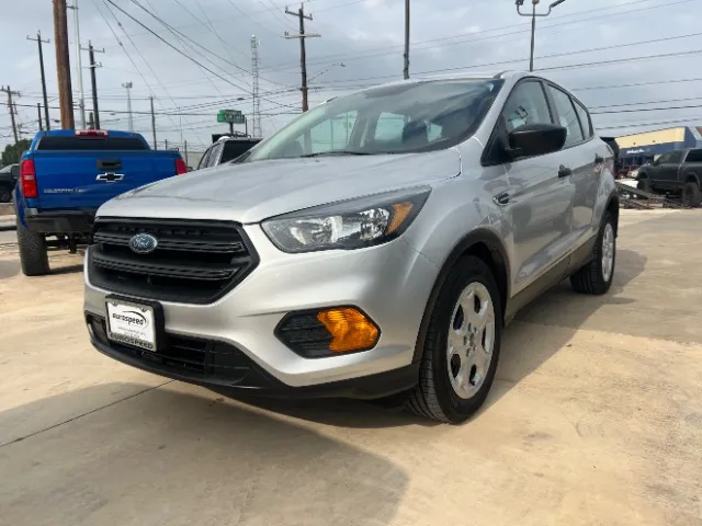 2019 Ford Escape S's photo