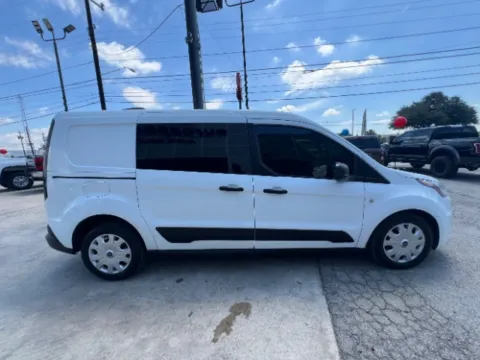 More photos of 2021 Ford Transit Connect XLT at Eurospeed International Corp, TX