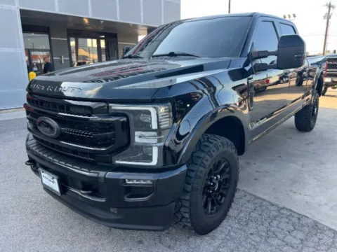 Black 2022 Ford F-250 Lariat TREMOR PACKAGE for sale in San Antonio, TX