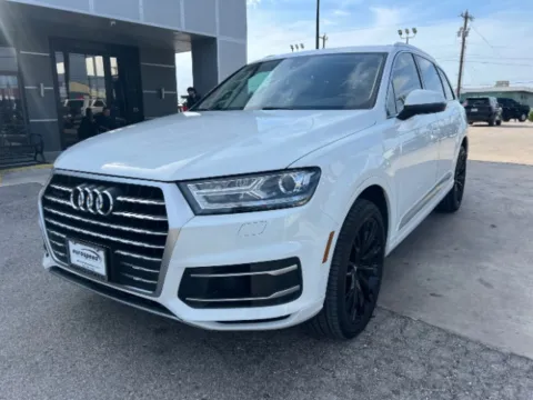 White 2019 Audi Q7 55 Premium for sale in San Antonio, TX