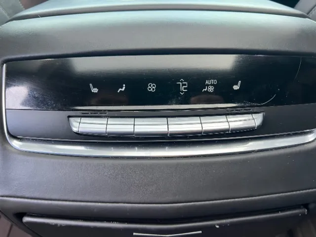 Cadillac Escalade photo 92