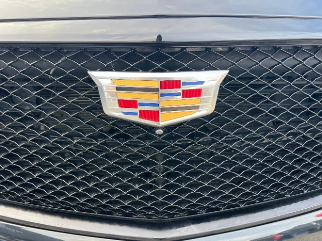 Cadillac Escalade photo 11