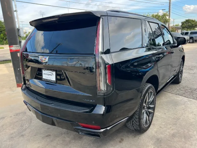 Cadillac Escalade photo 6