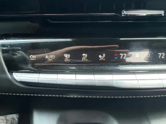 Cadillac Escalade photo 76
