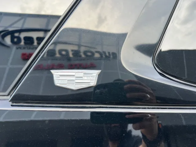 Cadillac Escalade photo 17