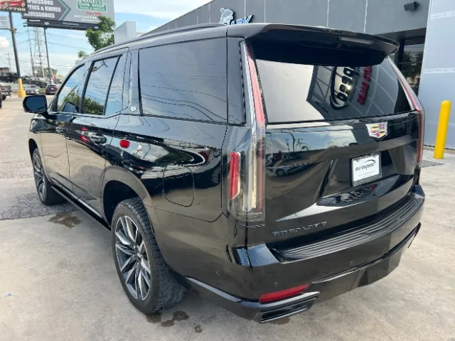 Cadillac Escalade photo 8