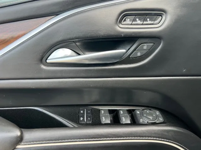 Cadillac Escalade photo 66