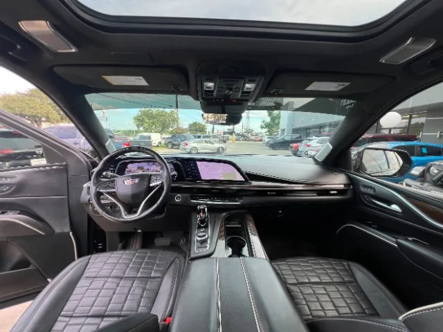 Cadillac Escalade photo 95