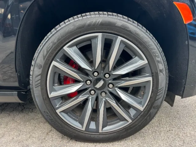 Cadillac Escalade photo 14
