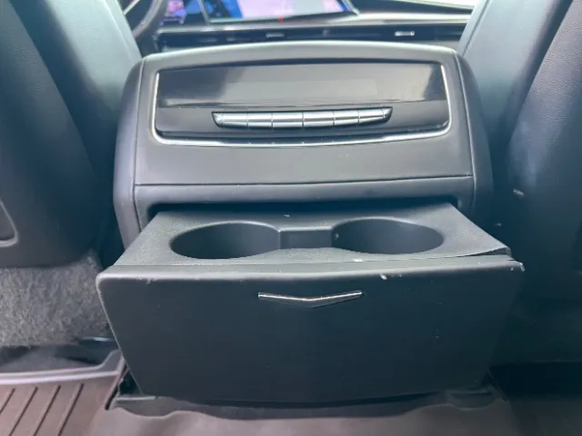 Cadillac Escalade photo 93
