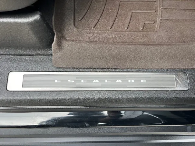 Cadillac Escalade photo 37