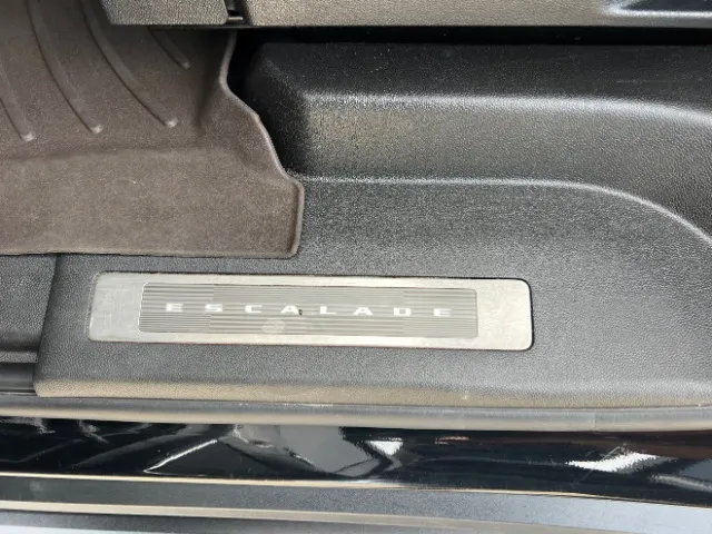 Cadillac Escalade photo 60