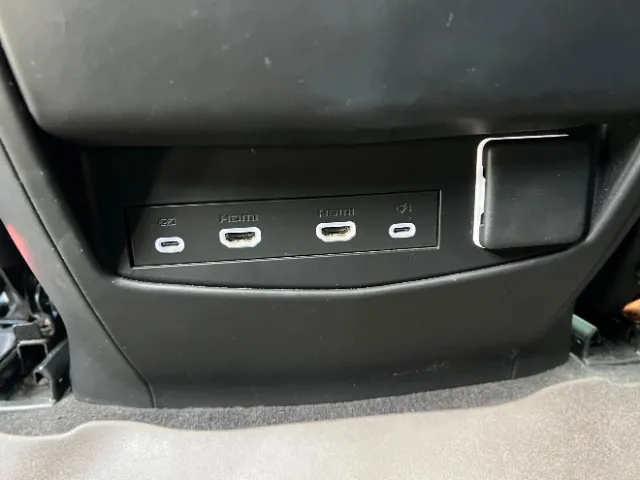 Cadillac Escalade photo 94