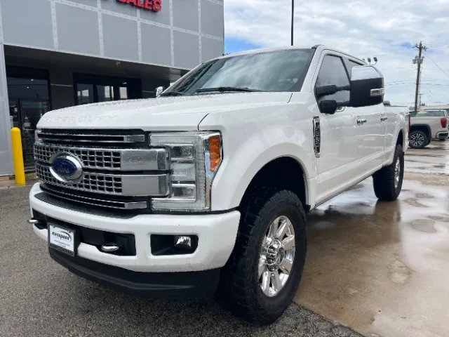 2019 Ford F-250 Platinum 4x4 Crew Cab 8' Box's photo