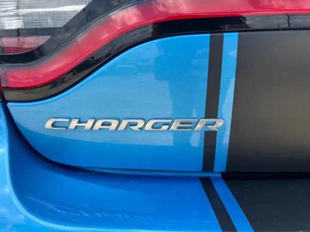 Dodge Charger photo 19