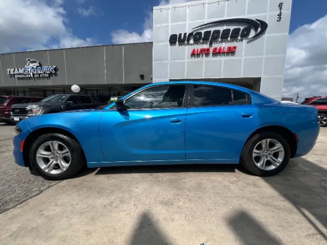 Dodge Charger photo 9