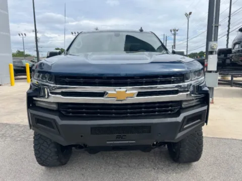 Another view of 2020 Chevrolet Silverado 1500 4WD Double Cab Standard Bed LT for sale in San Antonio, TX at Eurospeed International Corp
