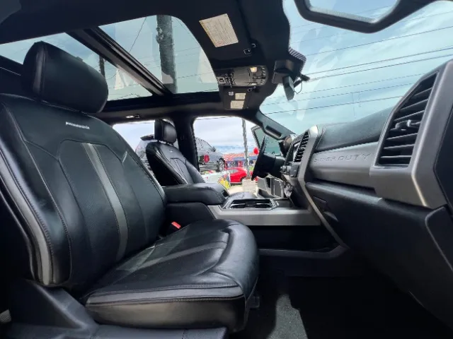 2021 Ford F-450 Super Duty Platinum - Photo 11