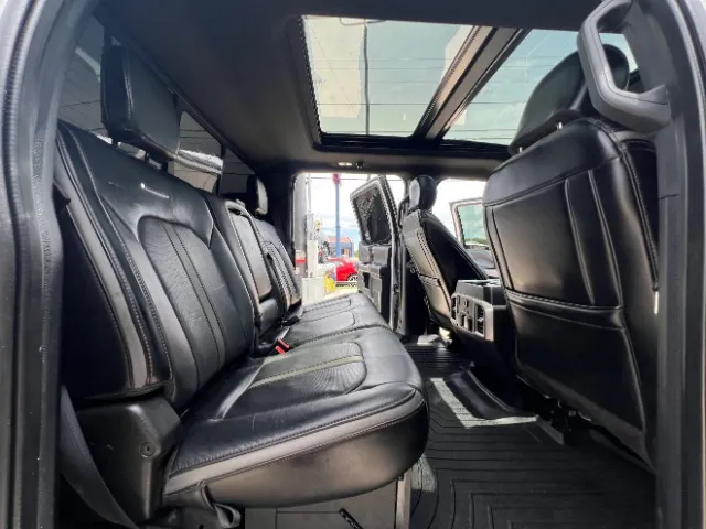 2021 Ford F-450 Super Duty Platinum - Photo 16