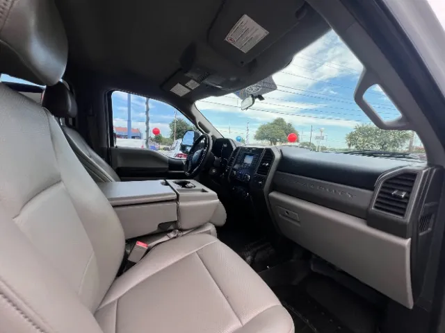 Ford F-550 photo 37