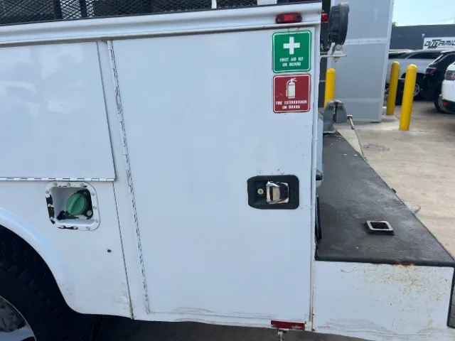 Ford F-550 photo 27