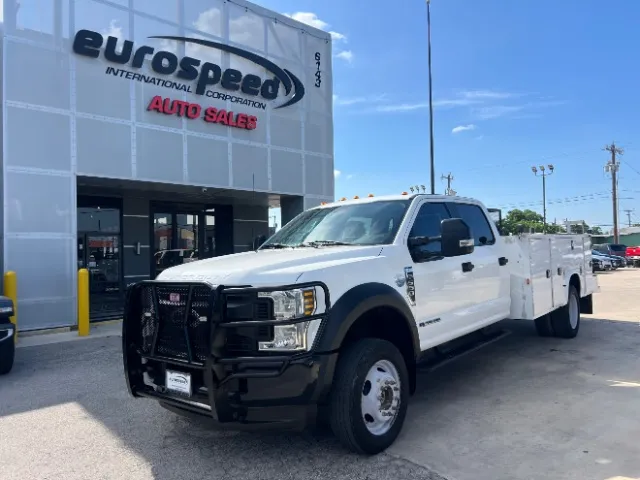 Ford F-550 photo 2