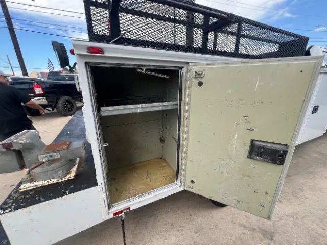 Ford F-550 photo 17