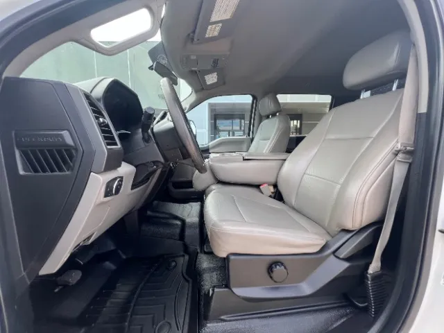 Ford F-550 photo 48