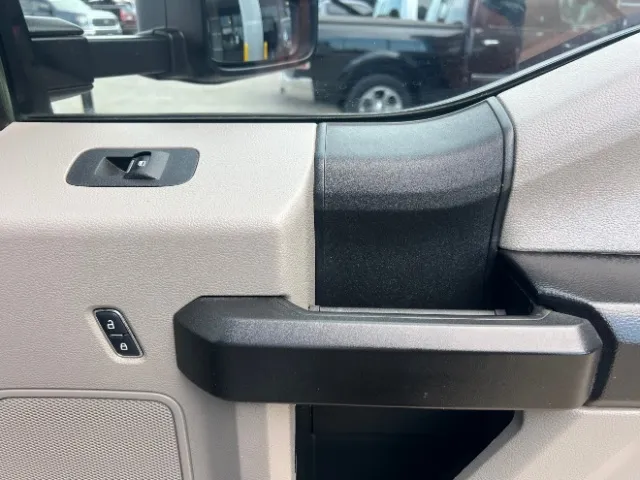 Ford F-550 photo 36