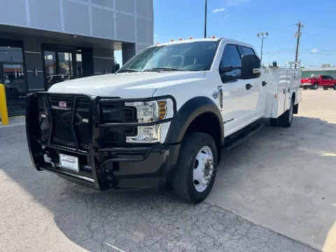 White 2019 Ford F-550 Chassis XL for sale in San Antonio, TX