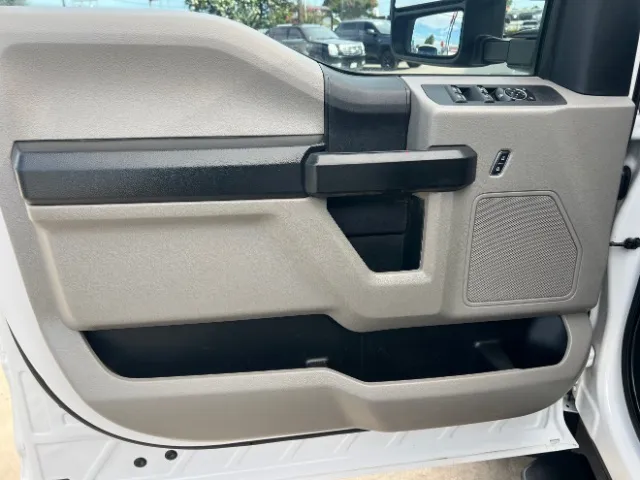 Ford F-550 photo 45