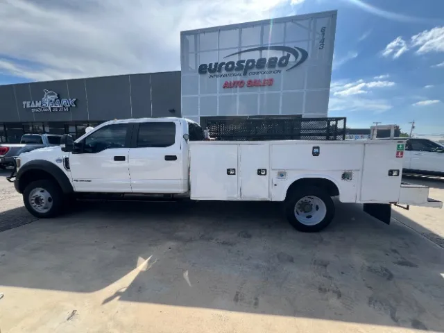 Ford F-550 photo 9