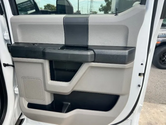 Ford F-550 photo 38