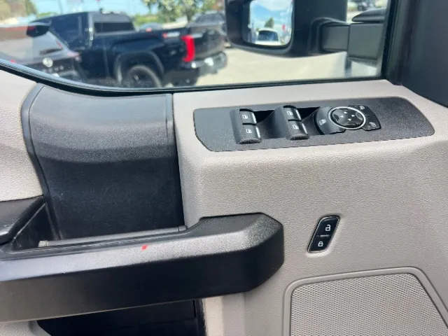 Ford F-550 photo 46