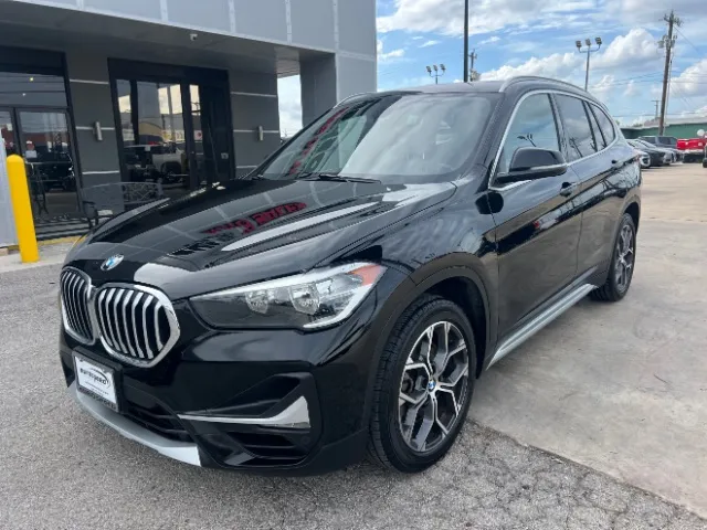 2020 BMW X1 xDrive28i's photo