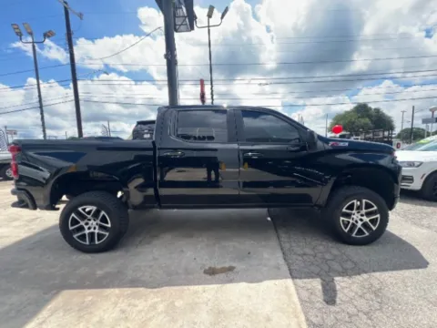 More photos of 2019 Chevrolet Silverado 1500 LT Trail Boss at Eurospeed International Corp, TX