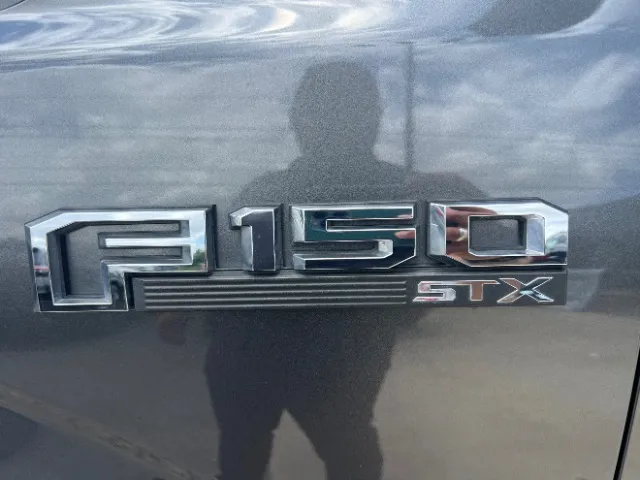 Ford F-150 photo 9