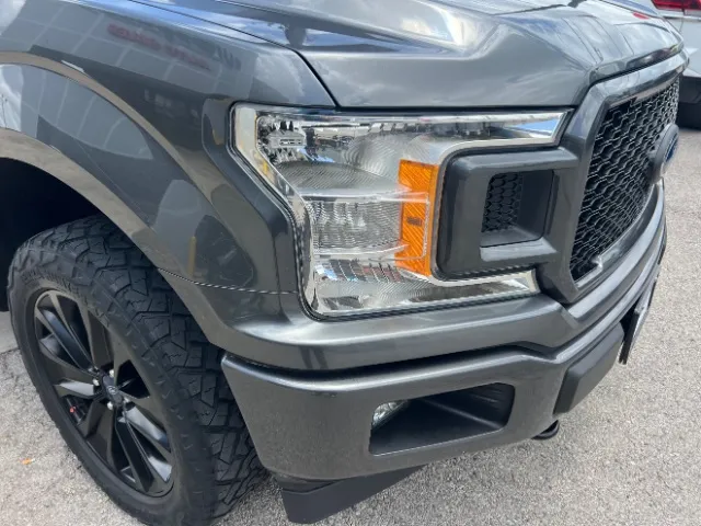 Ford F-150 photo 11