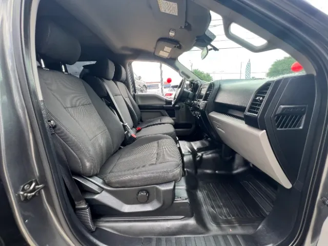 Ford F-150 photo 24